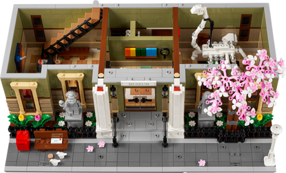 https://www.lego.com/cdn/cs/set/assets/blt95c52c33b0630c2b/10326_alt2.png